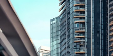 众诚商住楼物业费用高吗？